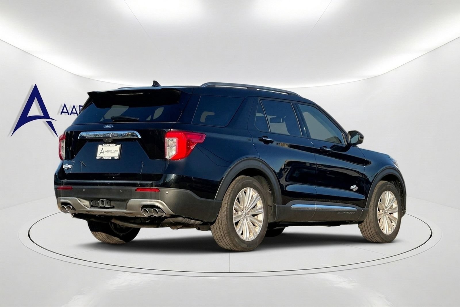 New 2024 Ford Explorer King Ranch w/ Technology Package RWD image 5