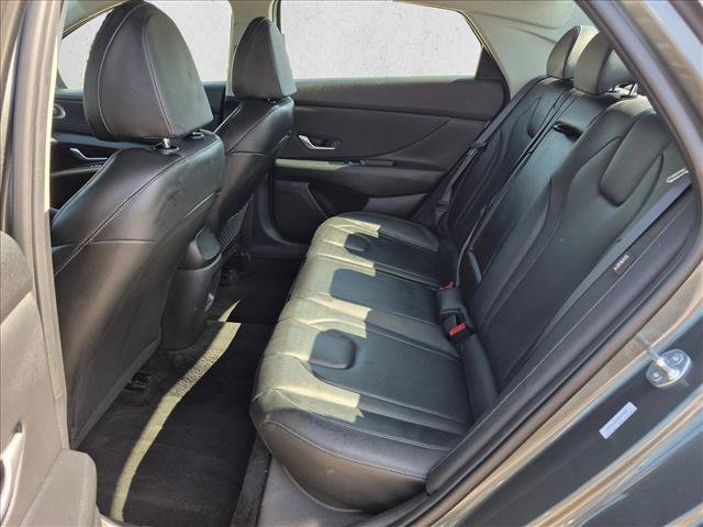 Used 2025 Hyundai Elantra Limited FWD image 19