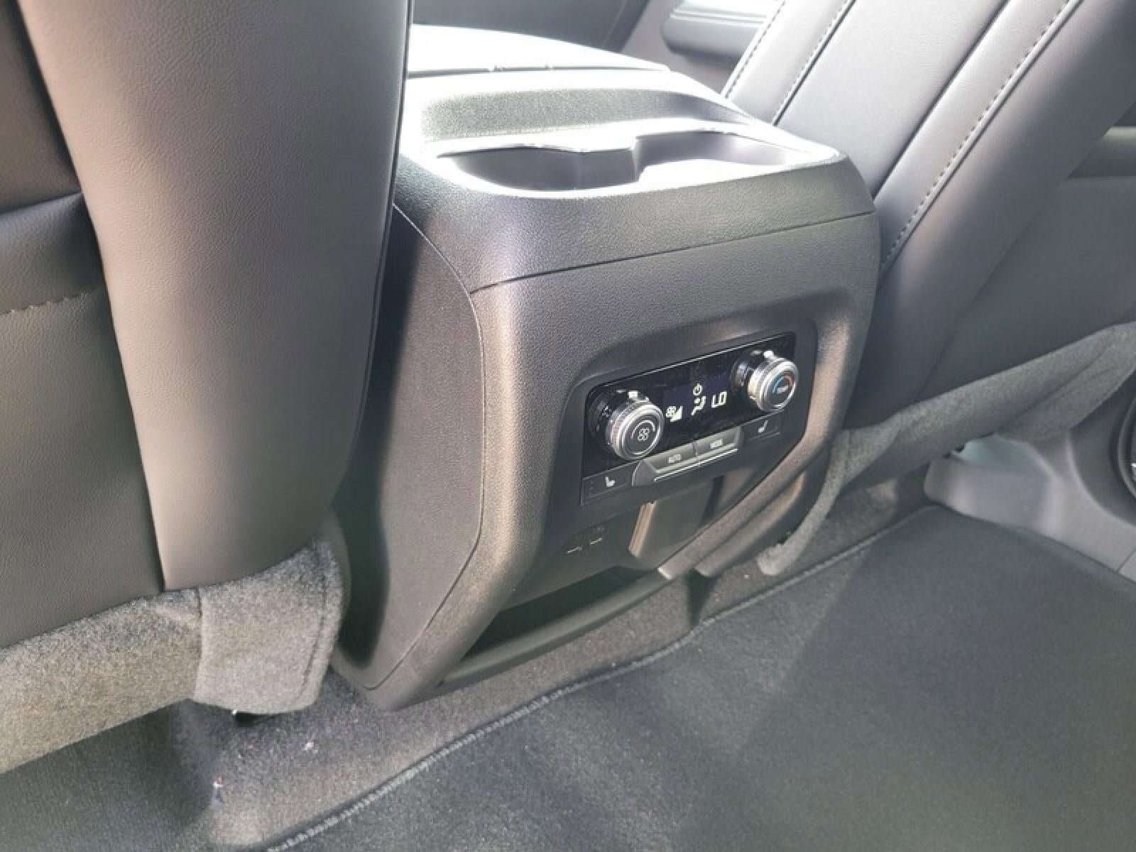 New 2026 GMC Acadia Elevation w/ Elevation Premium Package FWD image 32