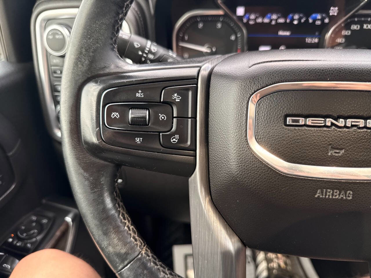 Used 2021 GMC Sierra 2500 Denali w/ Denali Ultimate Package AWD/4WD image 44