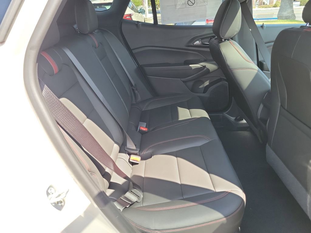 New 2026 Chevrolet Trax RS w/ Sunroof Package FWD image 19