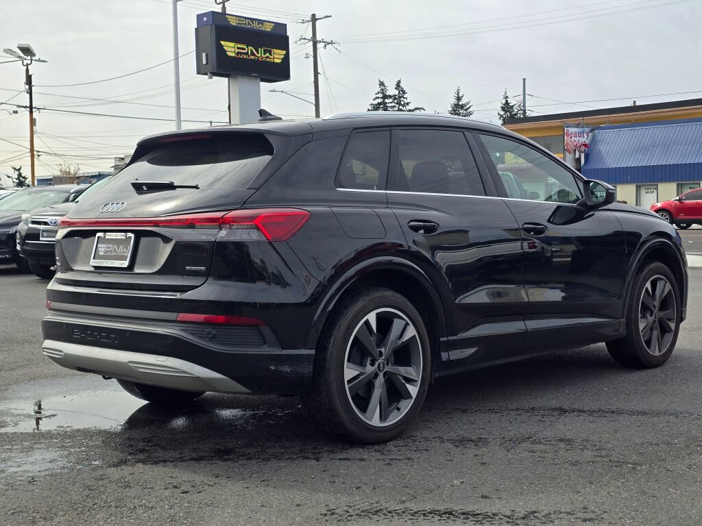 Used 2022 Audi Q4 e-tron Prestige image 6