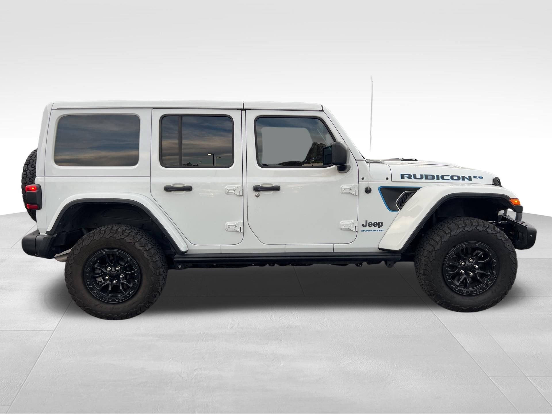 Used 2023 Jeep Wrangler Unlimited Rubicon 4xe image 4