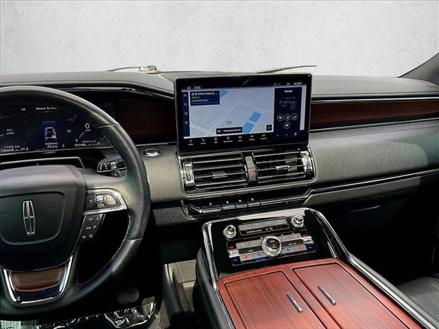 Used 2023 Lincoln Navigator L Reserve RWD image 8