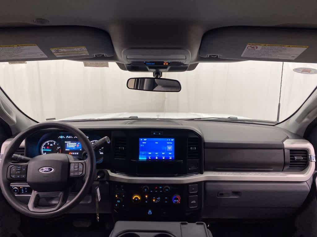 Used 2025 Ford F250 XLT w/ FX4 Off-Road Package AWD/4WD image 12