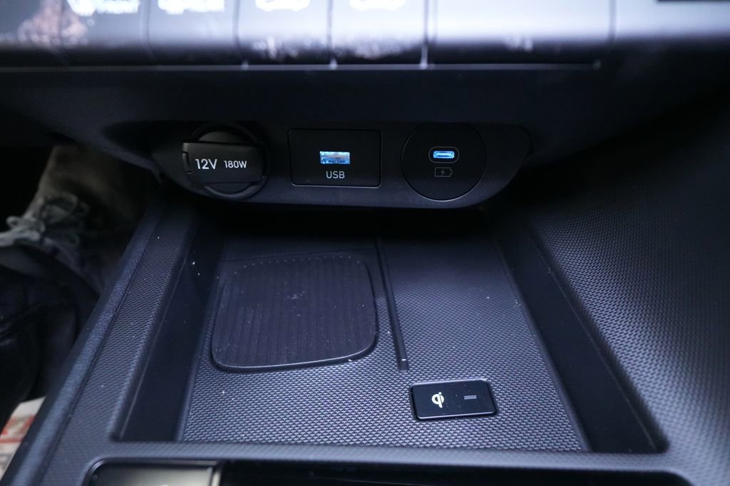 New 2026 Hyundai Elantra Sport image 28