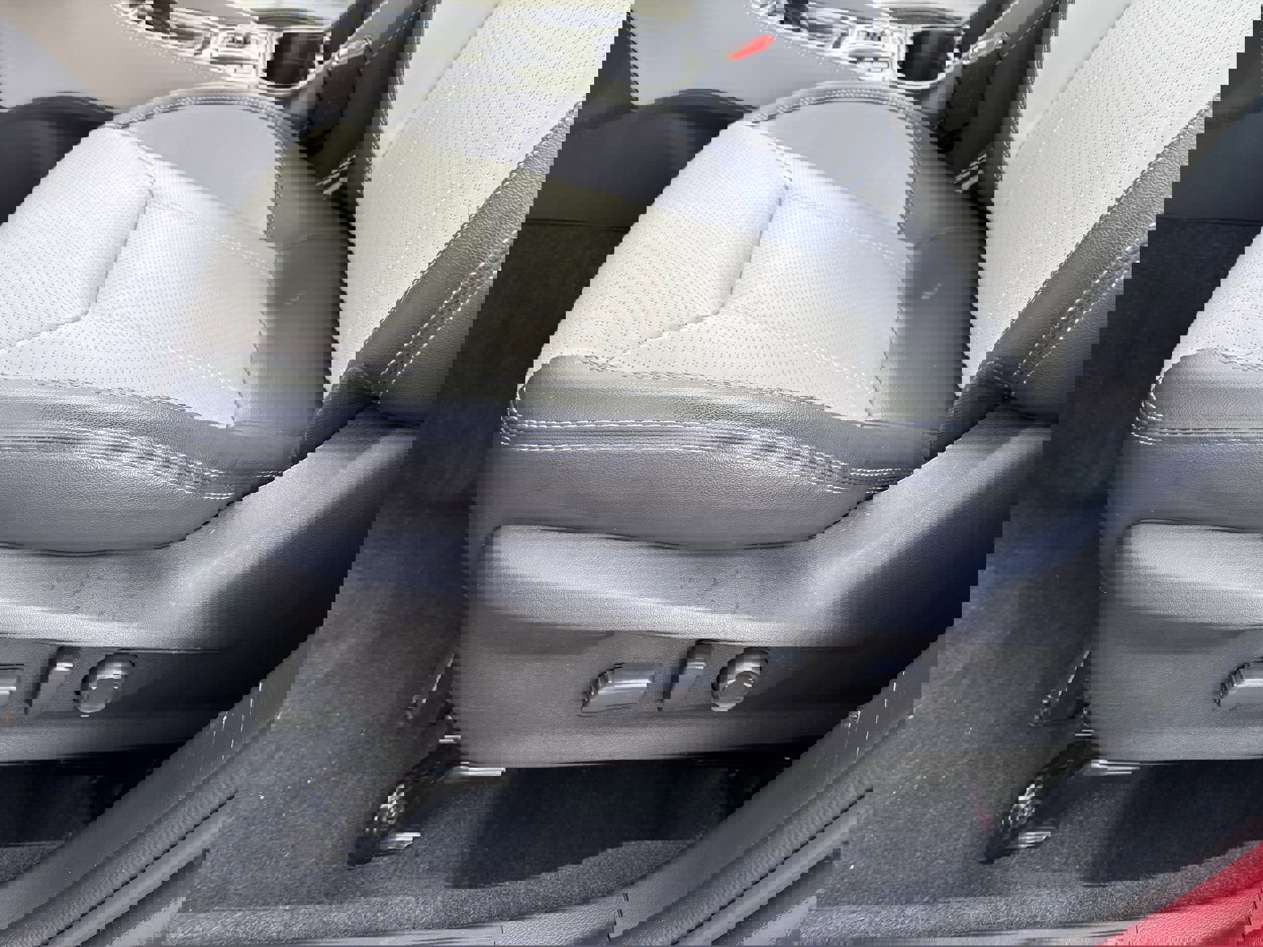 Certified 2024 Subaru Forester Limited image 29