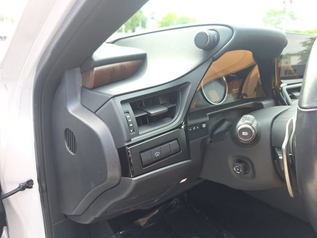 Used 2025 Lexus ES 350 w/ Premium Package FWD image 18
