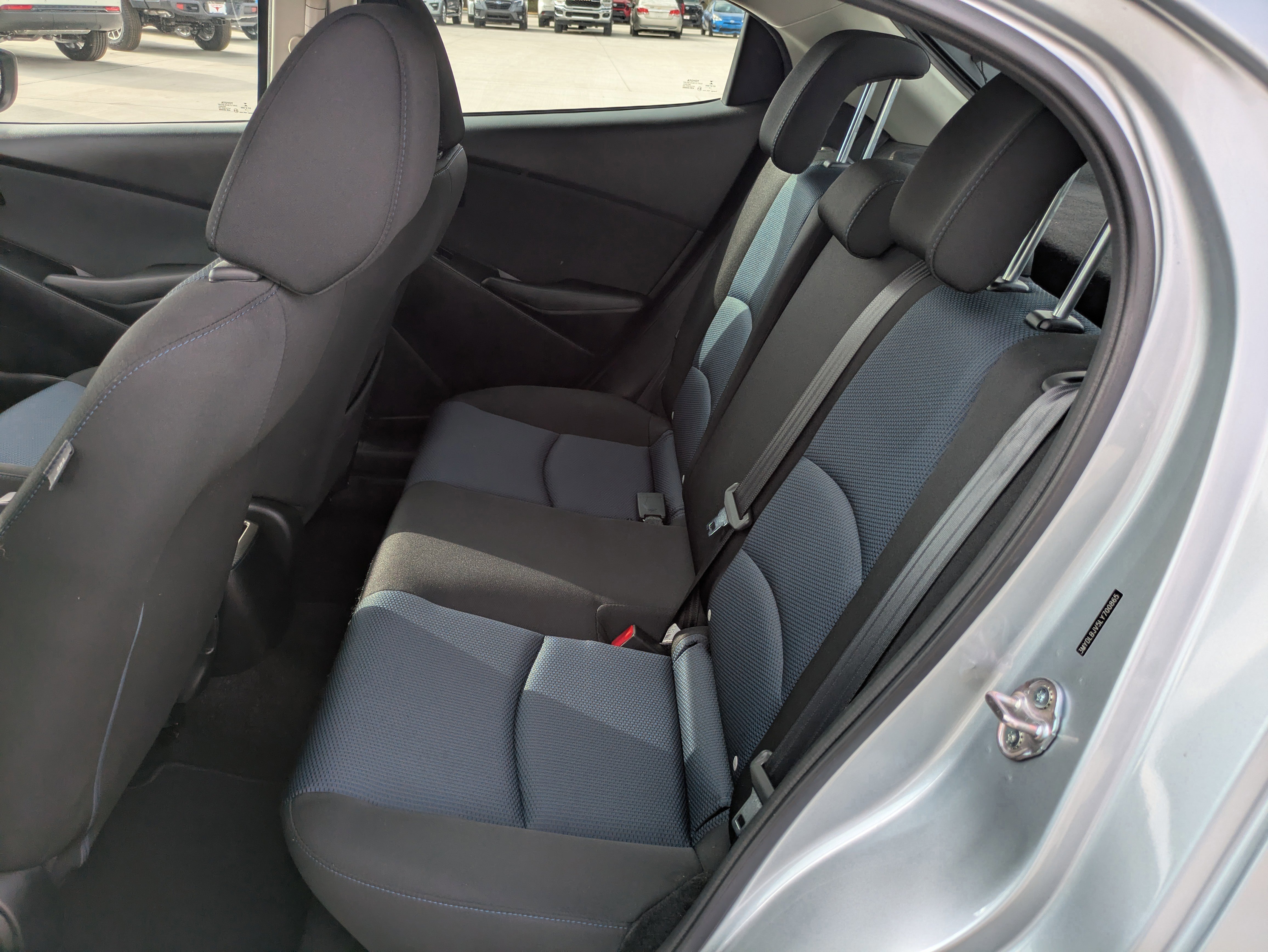 Used 2020 Toyota Yaris LE image 10