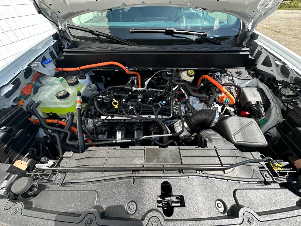 New 2026 Ford Maverick XL w/ Equipment Group 101A AWD/4WD image 25