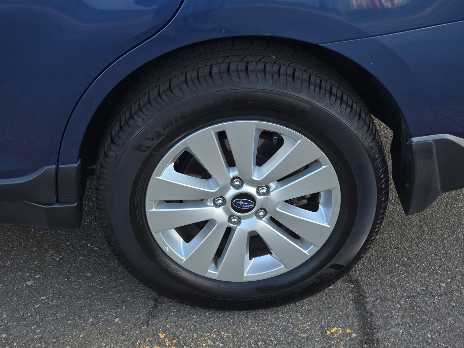 Used 2019 Subaru Outback 2.5i Premium image 37