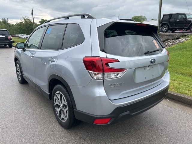 Used 2023 Subaru Forester Premium AWD/4WD image 4