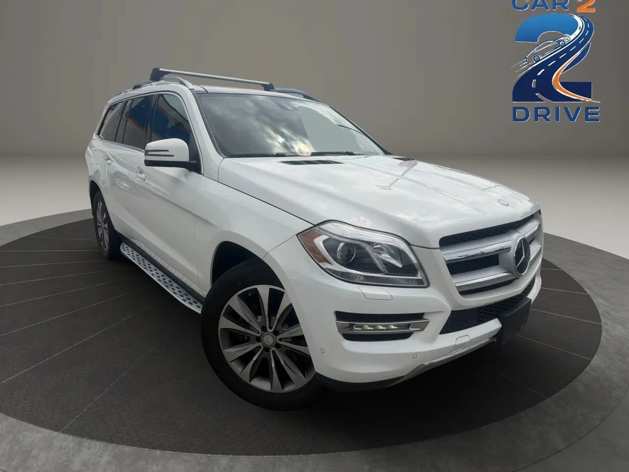Used 2015 Mercedes-Benz GL 450 4MATIC image 2