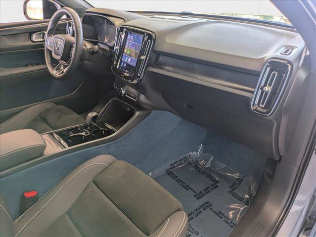 Used 2023 Volvo C40 P8 Recharge Ultimate image 21