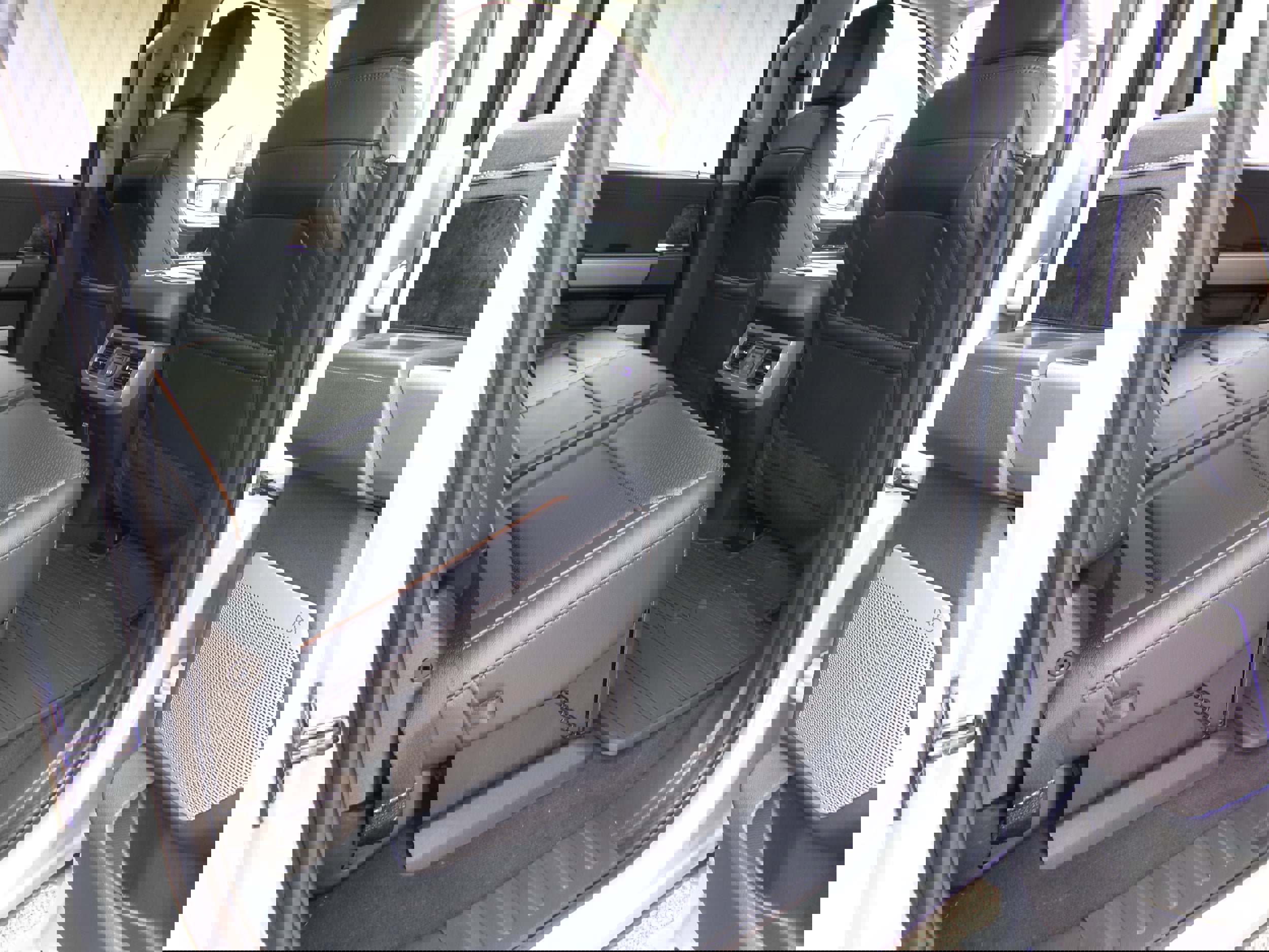 New 2025 Ford F250 Lariat w/ Lariat Ultimate Package image 12