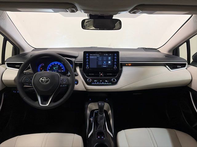 Used 2020 Toyota Corolla XLE FWD image 32