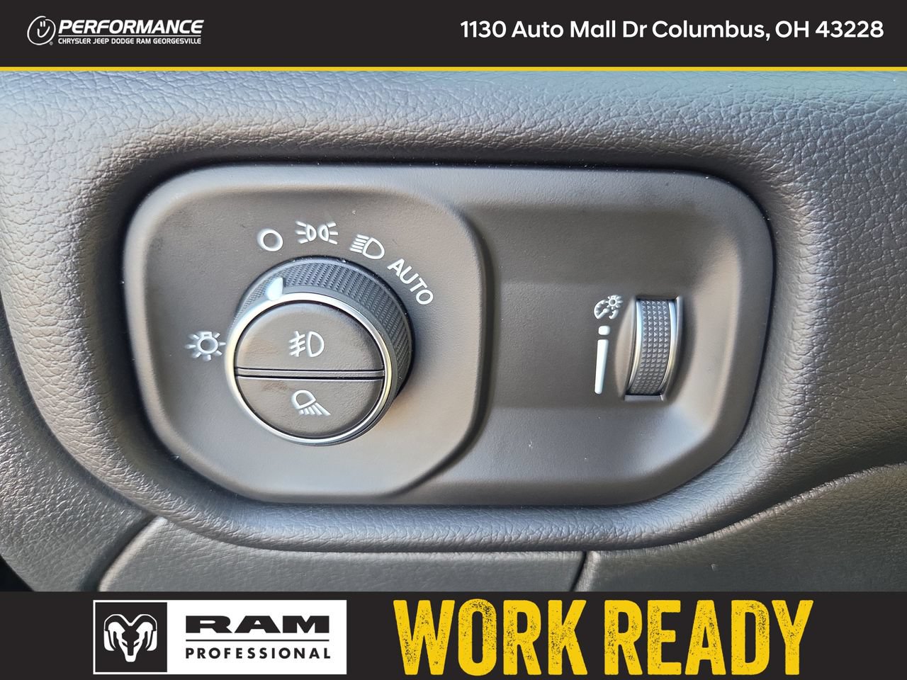 New 2026 RAM 2500 Big Horn AWD/4WD image 33