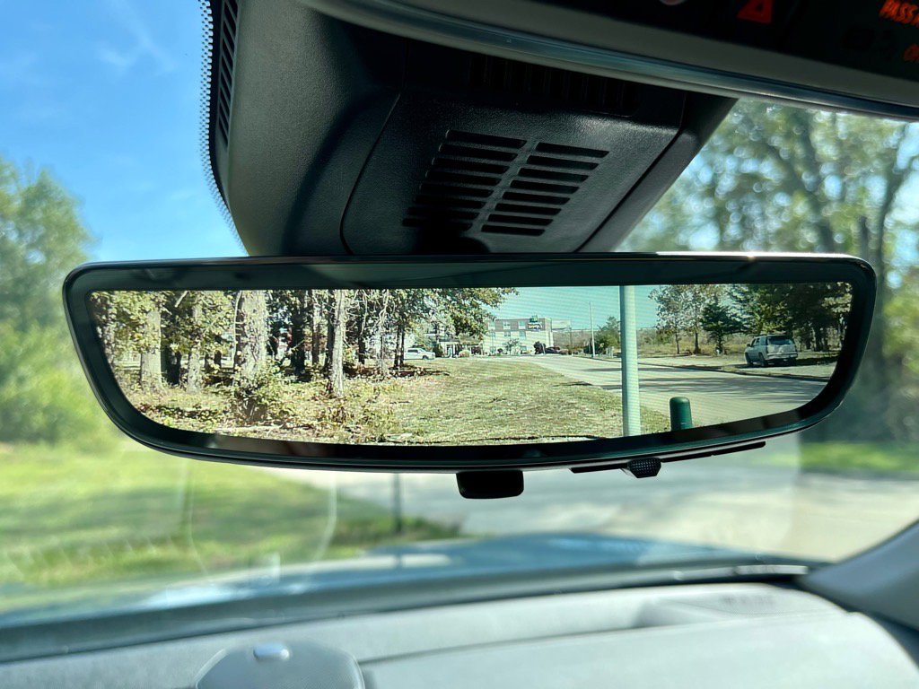 New 2026 GMC Terrain Denali w/ LPO, Floor Liner Package image 33