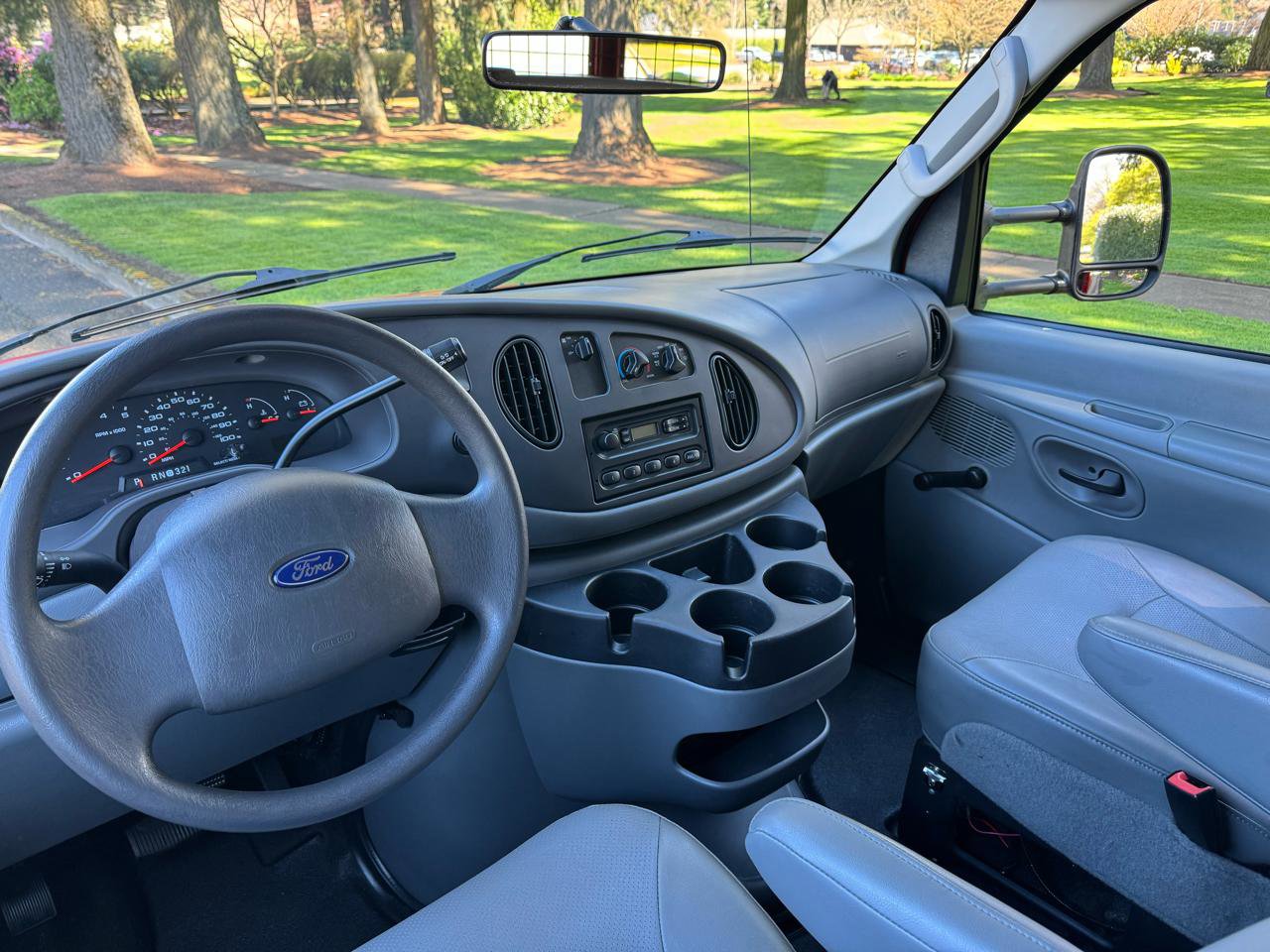 Used 2008 Ford E-350 and Econoline 350 Super Duty image 26