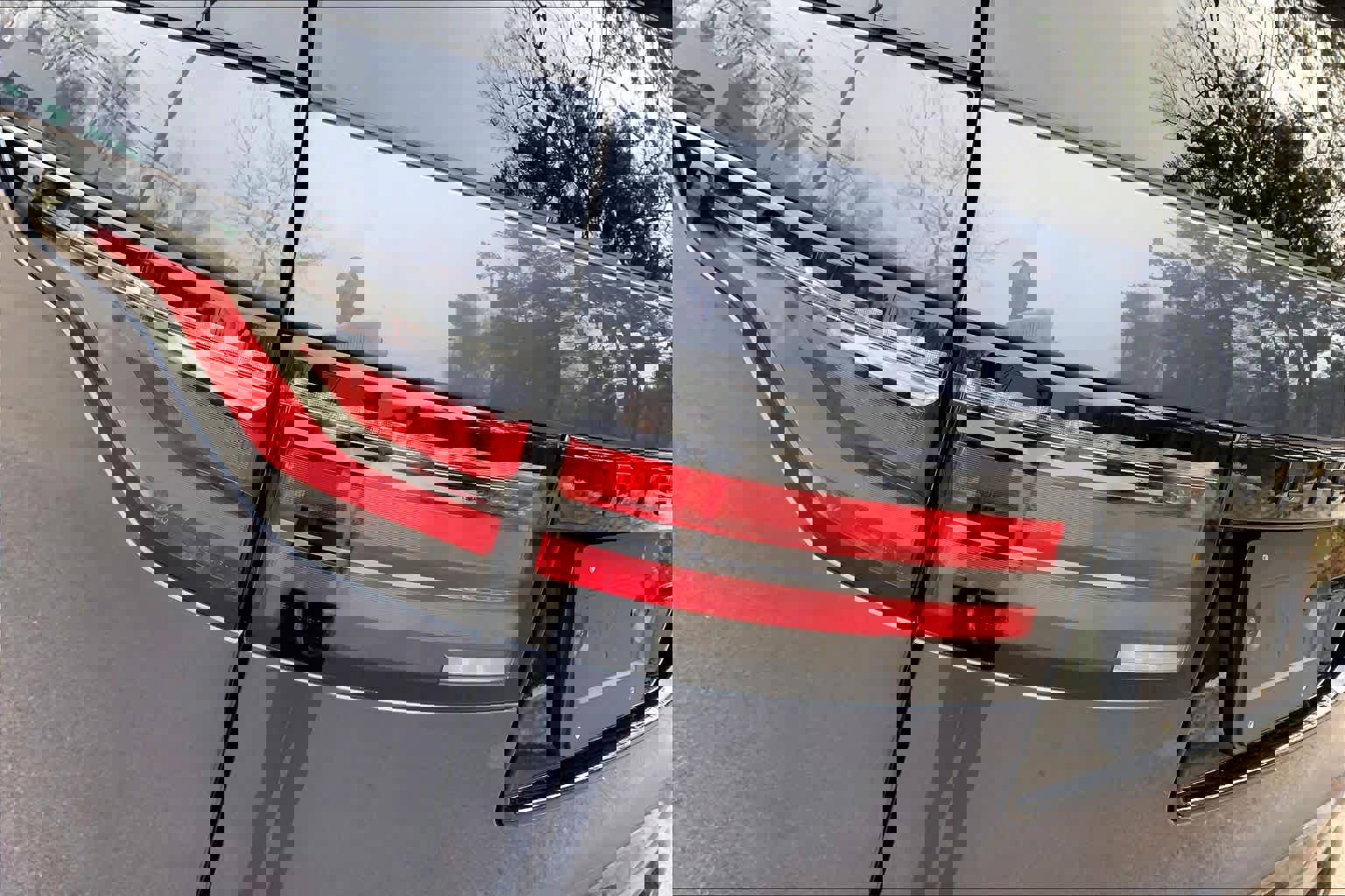 Used 2025 Land Rover Discovery Dynamic SE image 26