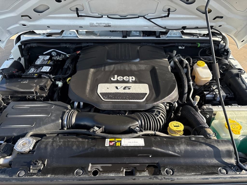 Used 2016 Jeep Wrangler Sport image 30