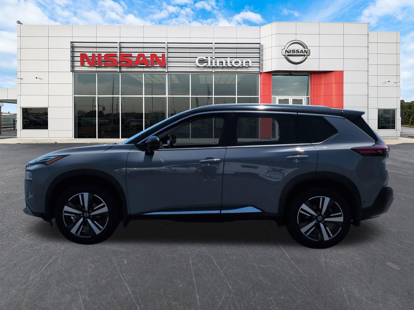 Used 2021 Nissan Rogue Platinum AWD/4WD image 6