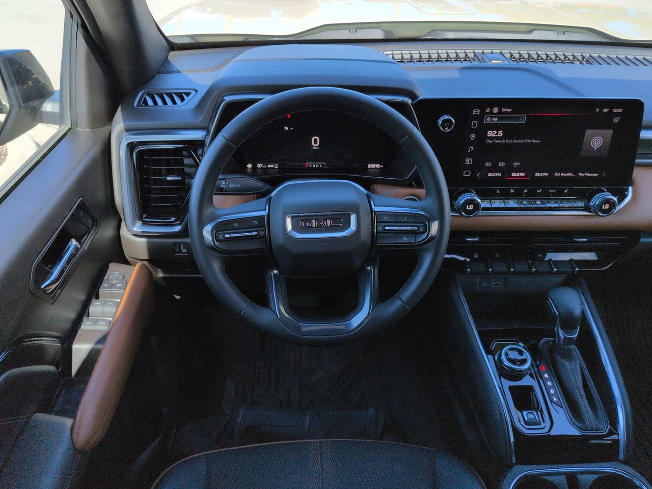 Used 2024 GMC Canyon AT4 AWD/4WD image 16