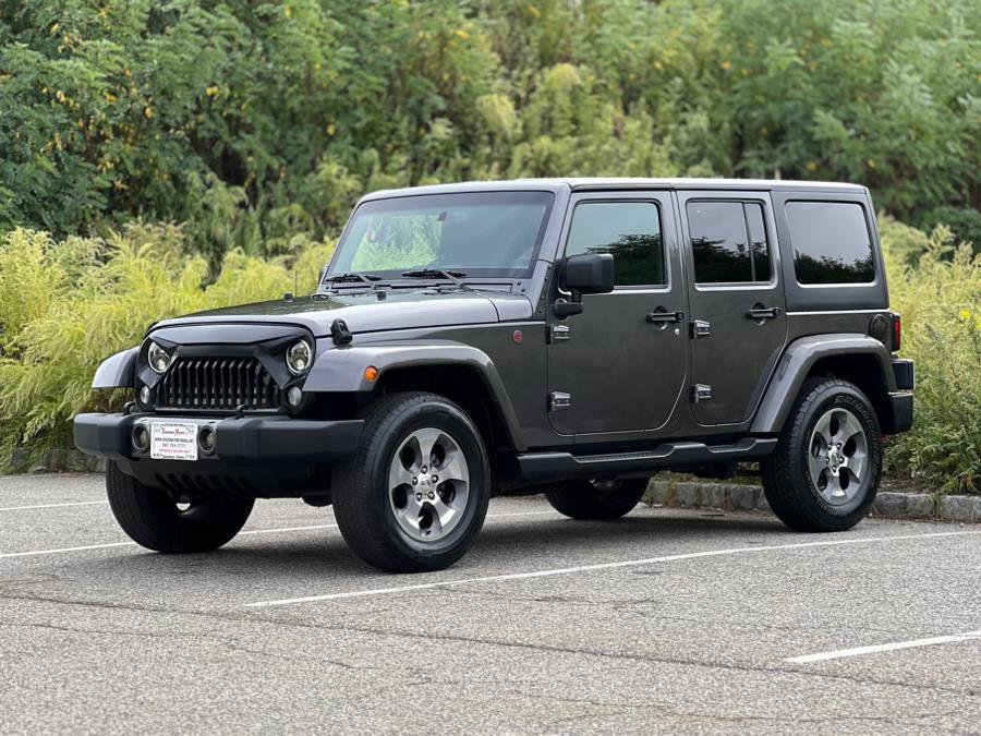 Used 2018 Jeep Wrangler Unlimited Sahara image 4