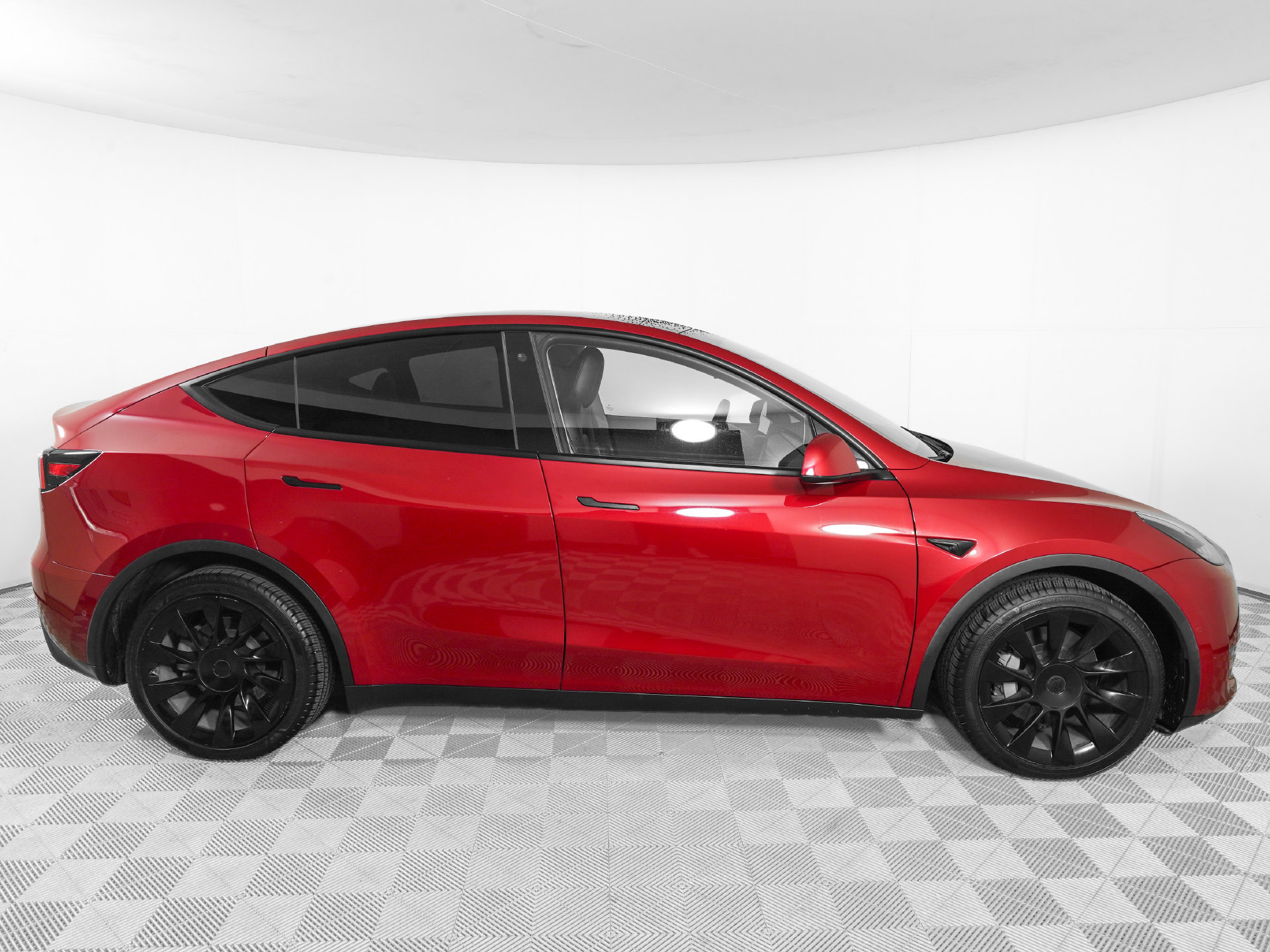 Used 2022 Tesla Model Y Long Range AWD/4WD image 4