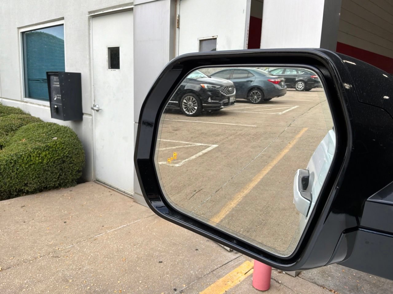 New 2026 Toyota Tundra Limited w/ Limited PVM Package AWD/4WD image 19