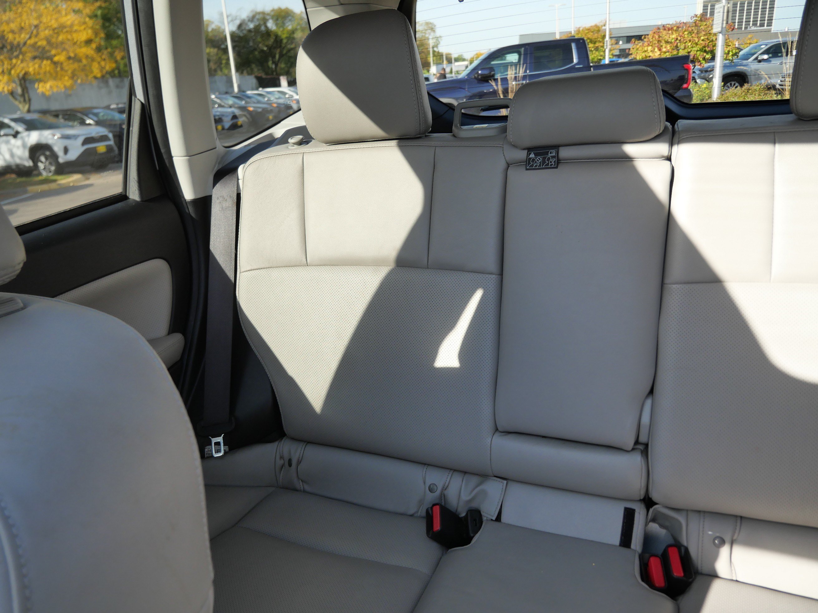 Used 2016 Subaru Forester 2.5i Touring w/ Eyesight & Navigation System AWD/4WD image 12