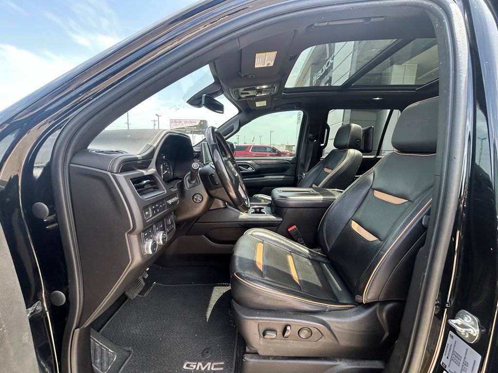 Used 2021 GMC Yukon AT4 w/ AT4 Premium Plus Package AWD/4WD image 7