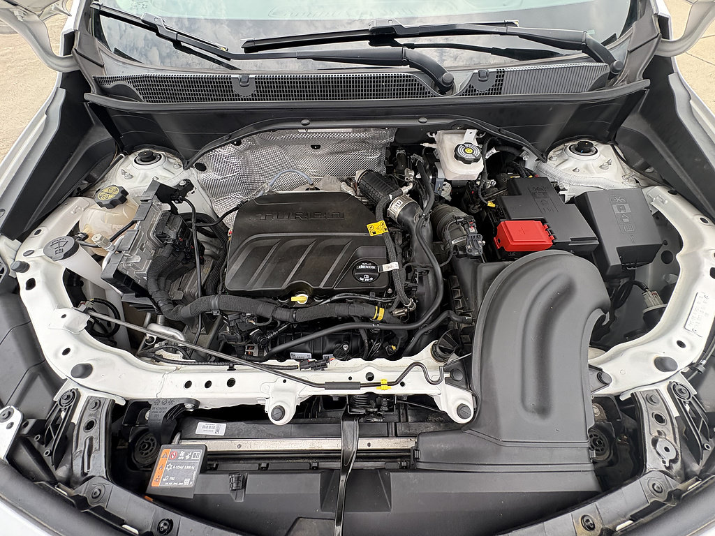Used 2023 Buick Encore GX Preferred w/ Cold Weather Comfort Package FWD image 13