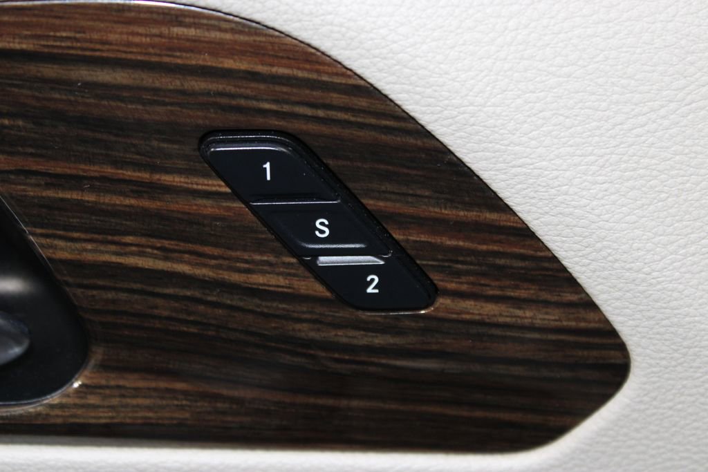 Used 2022 Chrysler Pacifica Limited image 37