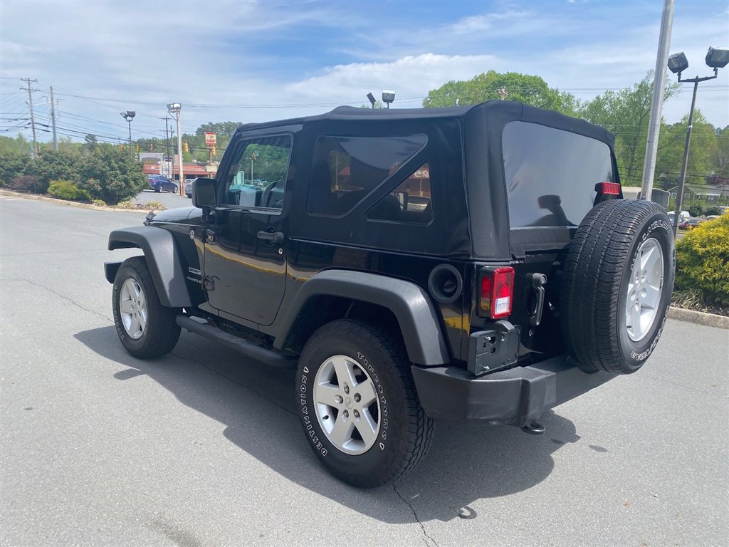 Used 2017 Jeep Wrangler Sport w/ Quick Order Package 24S AWD/4WD image 4