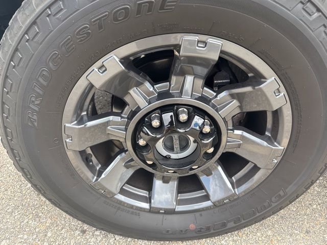 Used 2023 Ford F350 Lariat w/ Lariat Ultimate Package AWD/4WD image 10