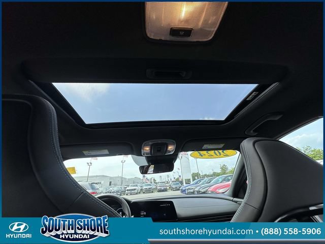 Used 2024 Hyundai Elantra N FWD image 18