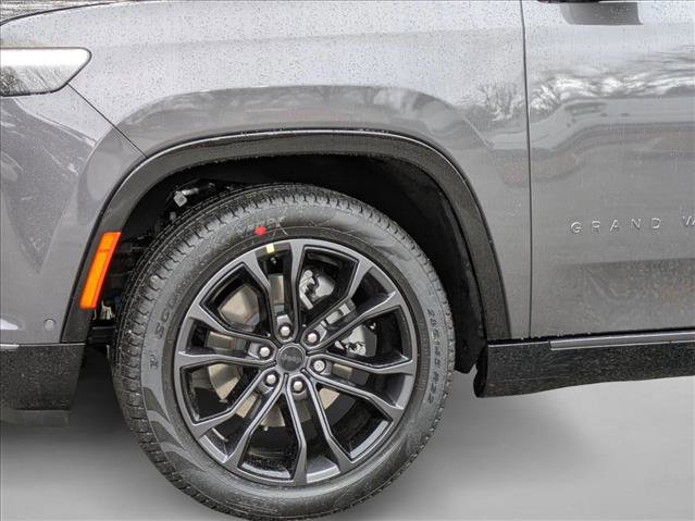 New 2026 Jeep Grand Wagoneer Summit w/ Premium Group III image 10