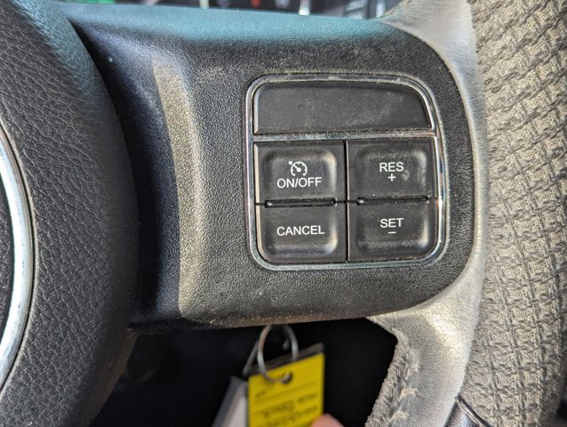 Used 2016 Jeep Wrangler Unlimited Sahara w/ Connectivity Group AWD/4WD image 12