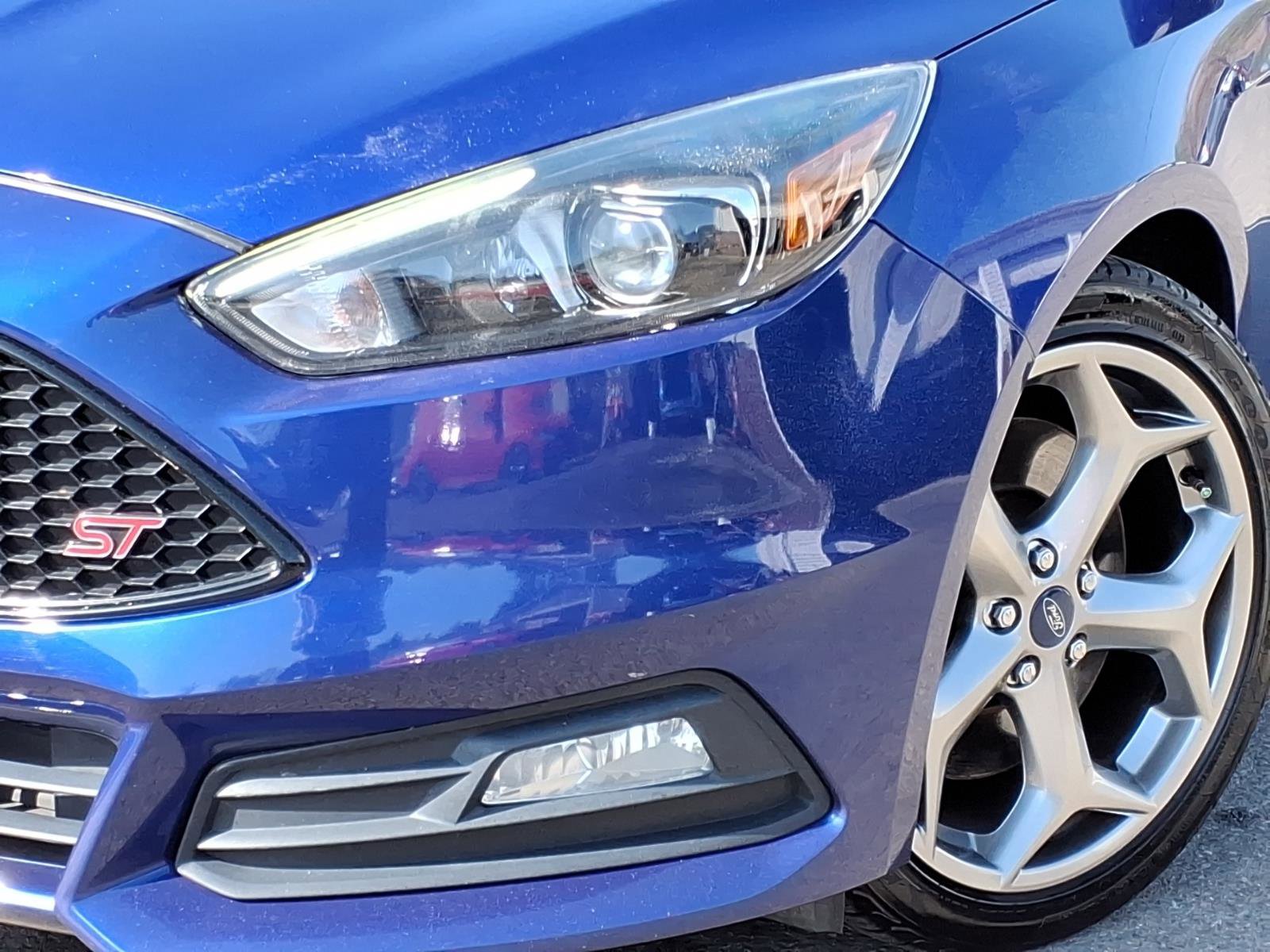 Used 2015 Ford Focus ST w/ Equipment Group 401A image 5