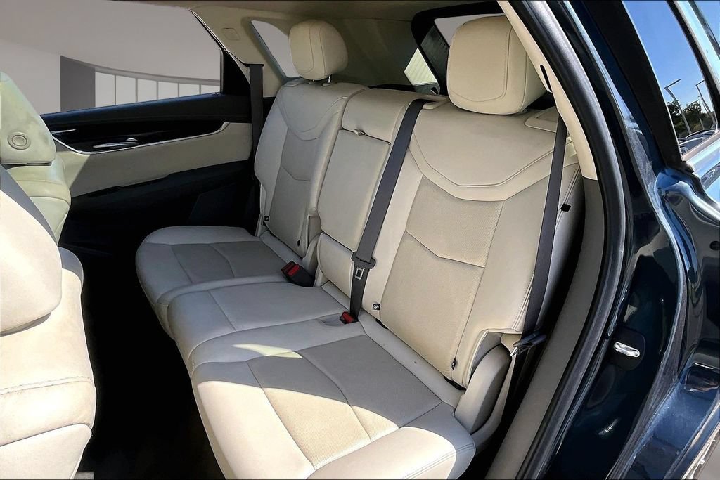 Used 2021 Cadillac XT5 Premium Luxury FWD image 27