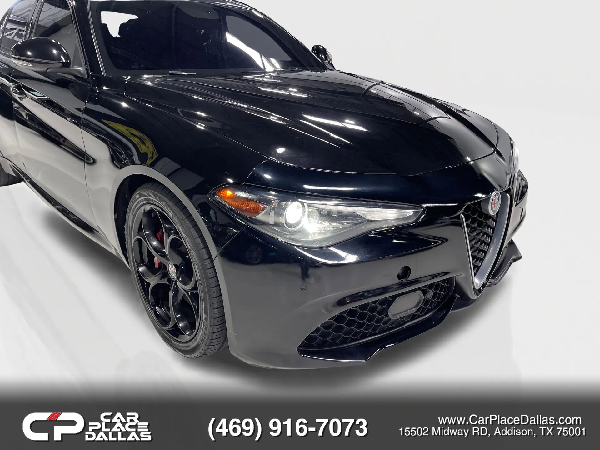 Used 2019 Alfa Romeo Giulia Ti Sport w/ Quick Order Package 22S Sport AWD/4WD image 8
