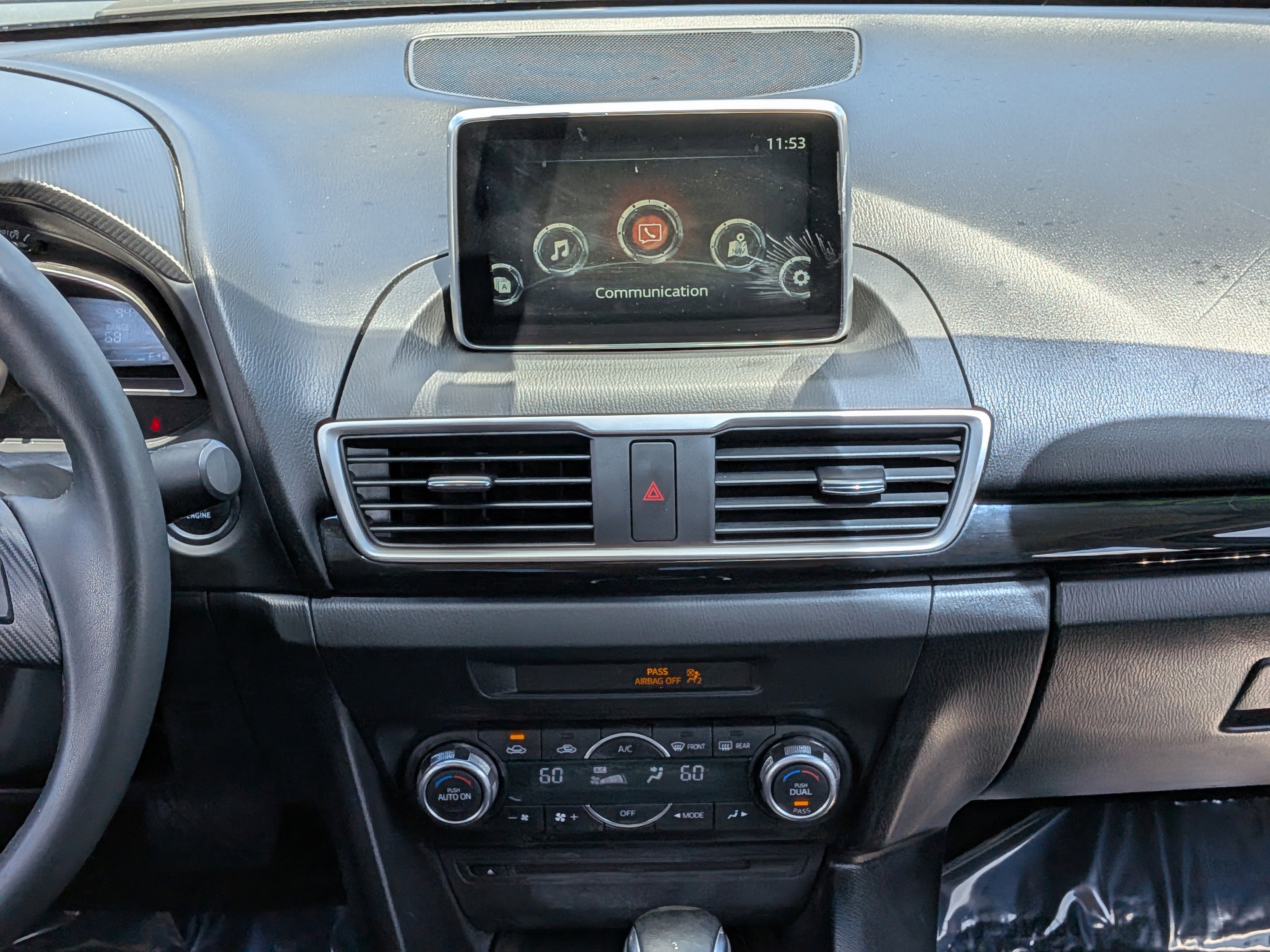Used 2015 MAZDA MAZDA3 i Touring w/ Technology Package FWD image 17