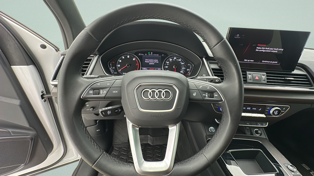 Used 2023 Audi Q5 2.0T Premium w/ Convenience Package AWD/4WD image 16