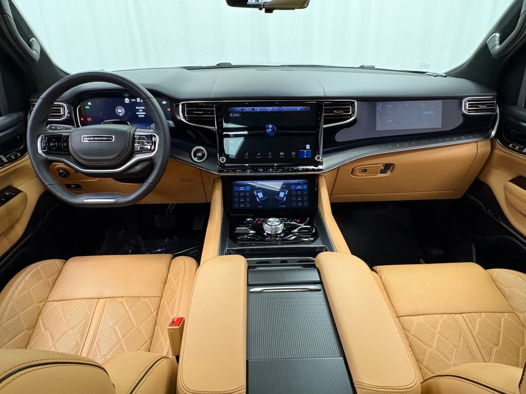 Certified 2025 Jeep Grand Wagoneer Series III w/ Rear Seat Video Group 1 AWD/4WD image 31