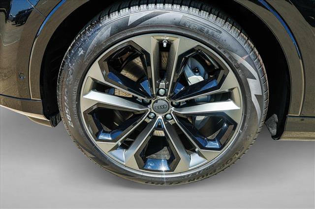 New 2026 Audi Q7 3.0T Prestige AWD/4WD image 9