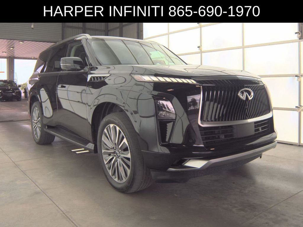 Used 2025 INFINITI QX80 Sensory AWD/4WD image 4
