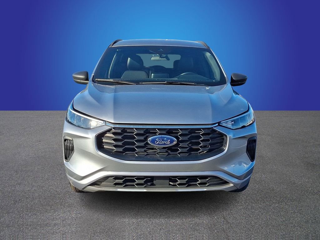 Used 2024 Ford Escape ST-Line image 2