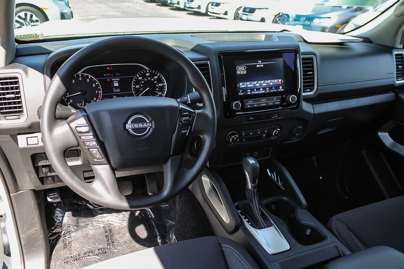 Used 2024 Nissan Frontier SV RWD image 15