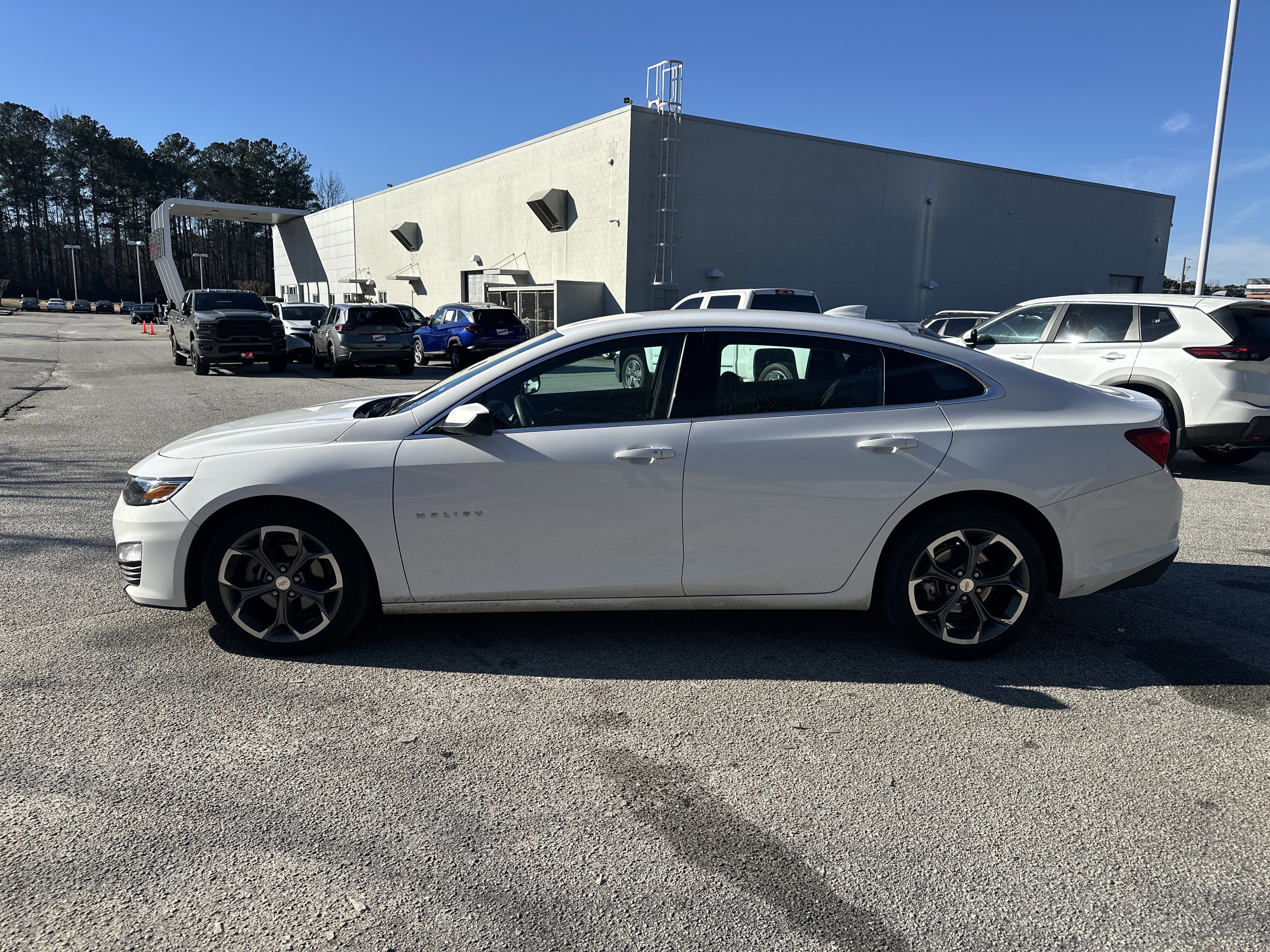 Used 2024 Chevrolet Malibu LT image 5